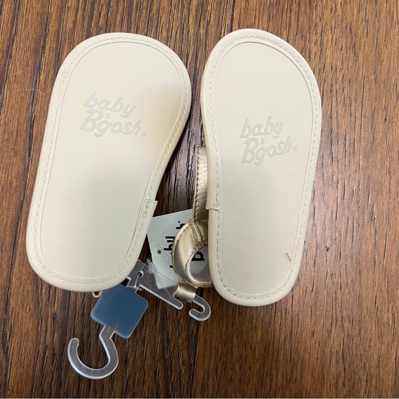 Baby B’Gosh Summer Sandals - Picture 3 of 3